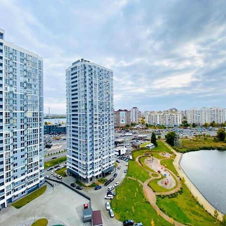 Myfreedom Апартаменти Метро Харківська Kiev Bagian luar foto